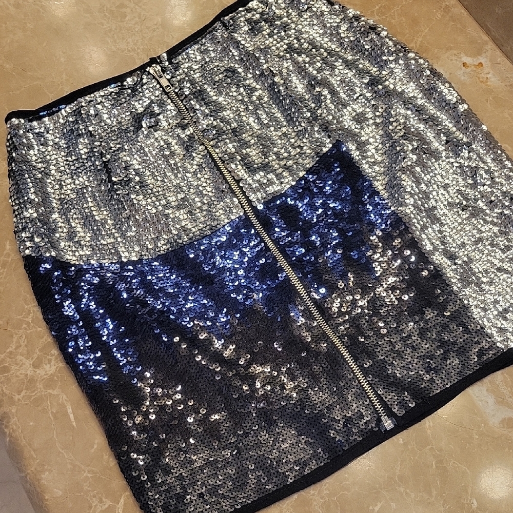 Nasty Gal Silver & Navy Sequin Colorblock Mini Skirt,  Sz 2 - Picture 8 of 12
